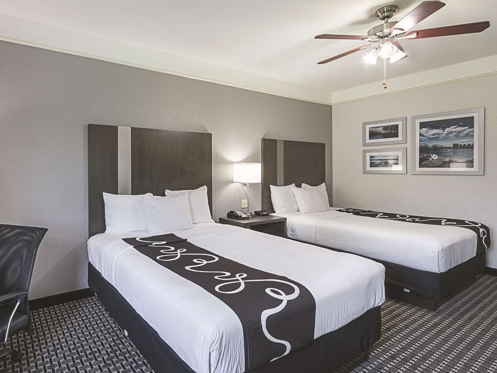 La Quinta By Wyndham Conroe Hotel Szoba fotó